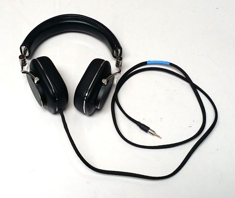 Modified Headphones (Balanced Headphones) - Main Image